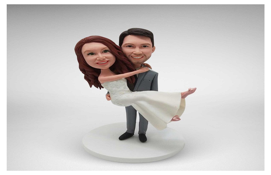 Nice and imaginative use in bobbleheads for wedding