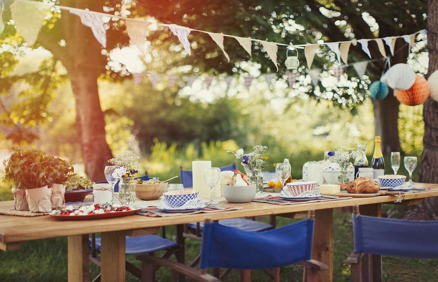 Essential Tips for Hosting a Catered Garden Party